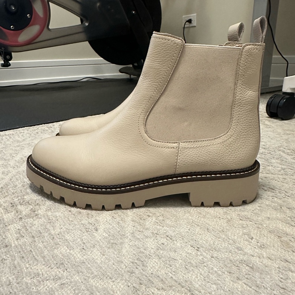 Caslon beige off white waterproof miller leather boots